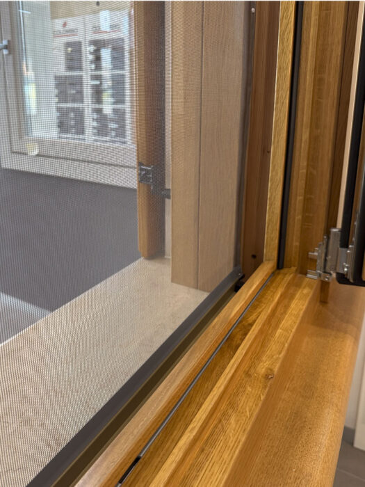 finestra in legno